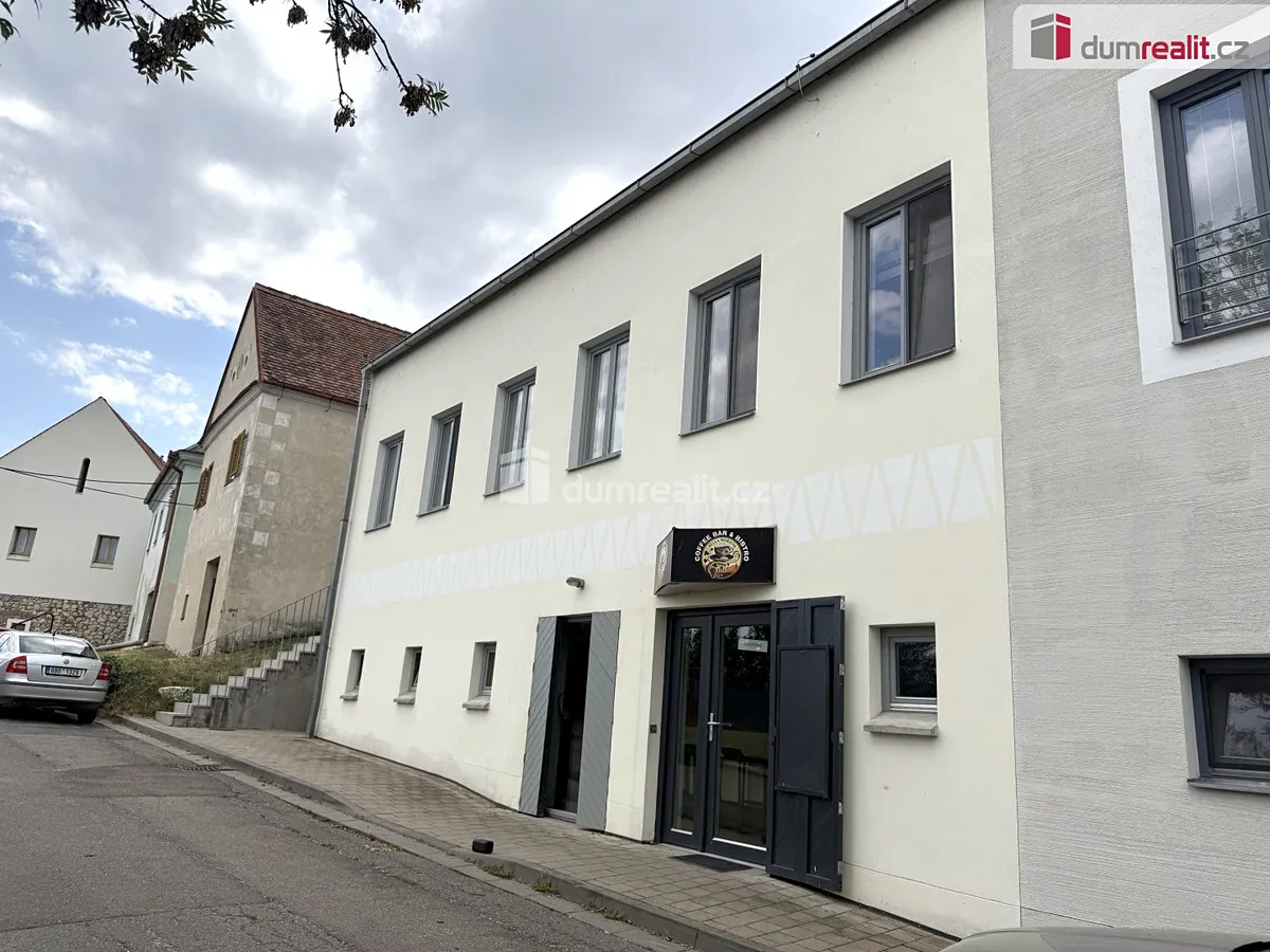 Prodej komerční nemovitosti 264 m²